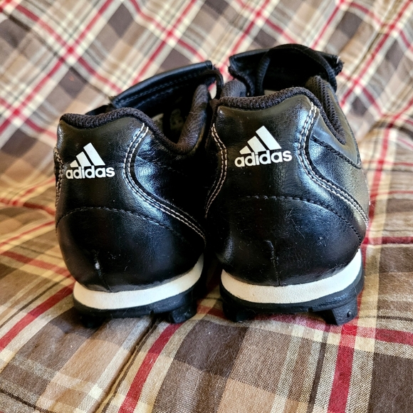 Kids Addias Cleats - Picture 6 of 8